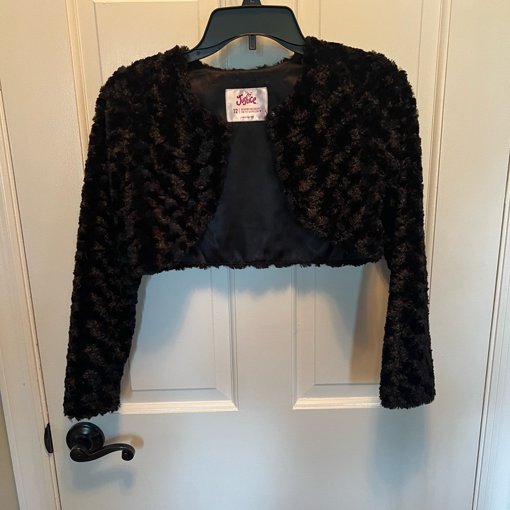 Justice Black Shrug - Size 12